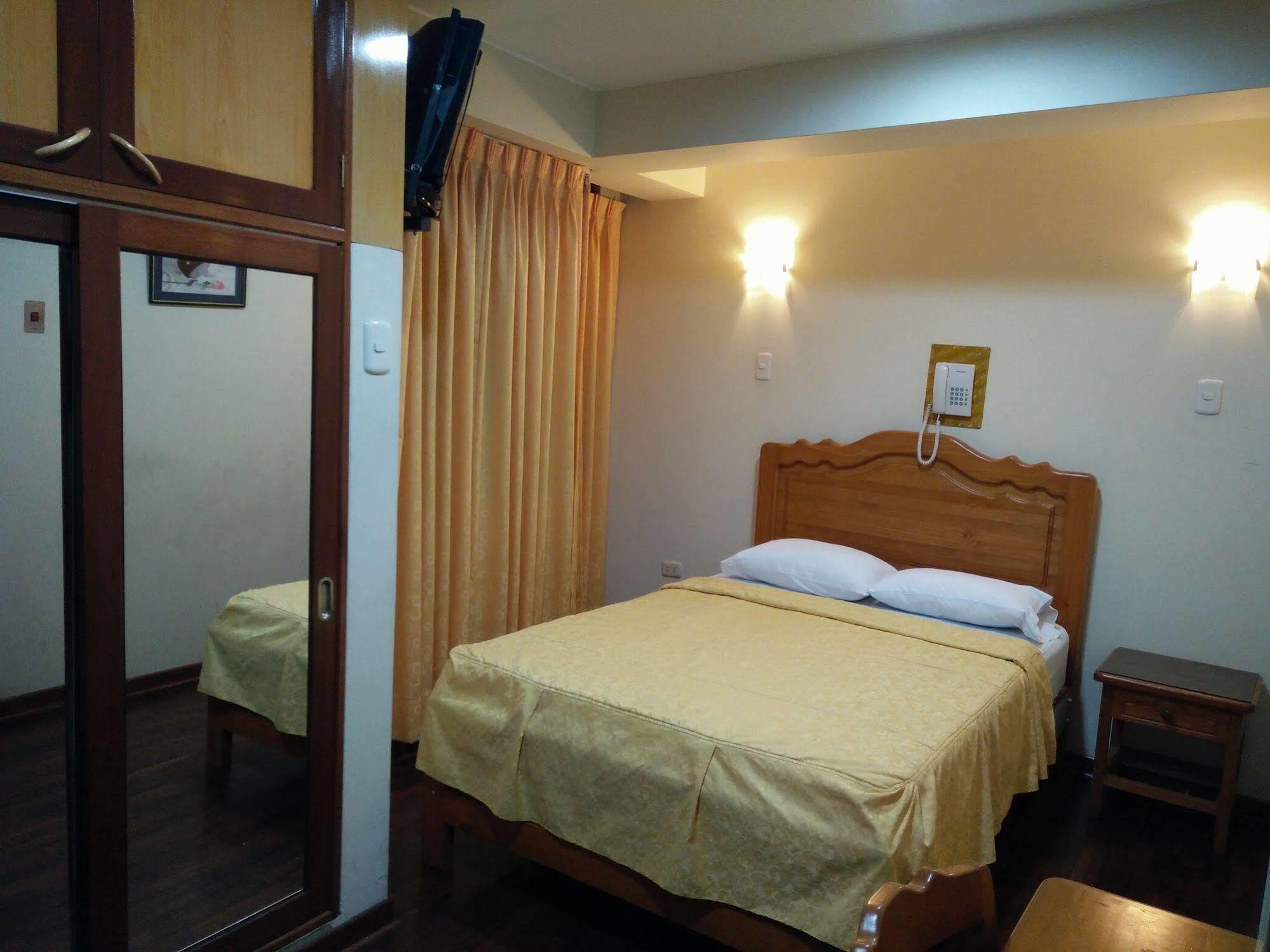 Hotel Panamericano Lima Kültér fotó